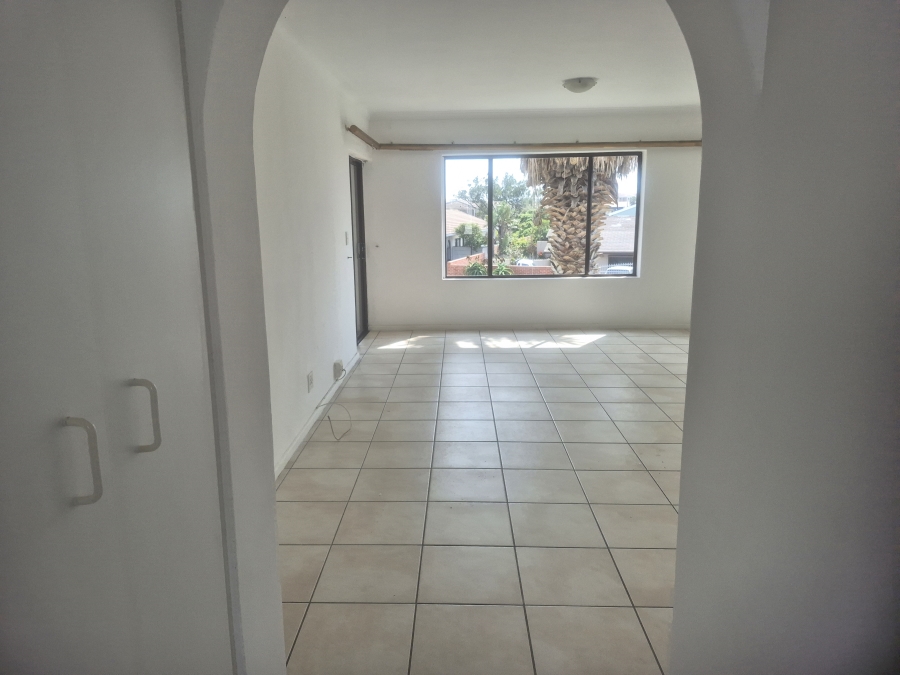 2 Bedroom Property for Sale in Beachfront Western Cape